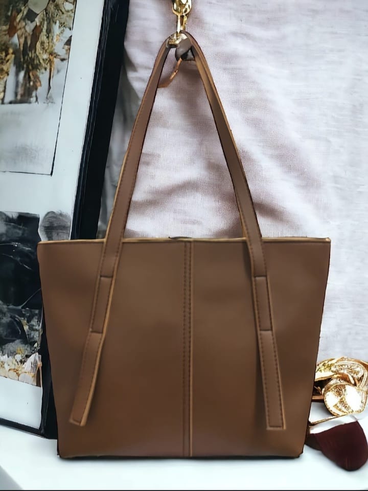 Minimalist shoulder tote bag